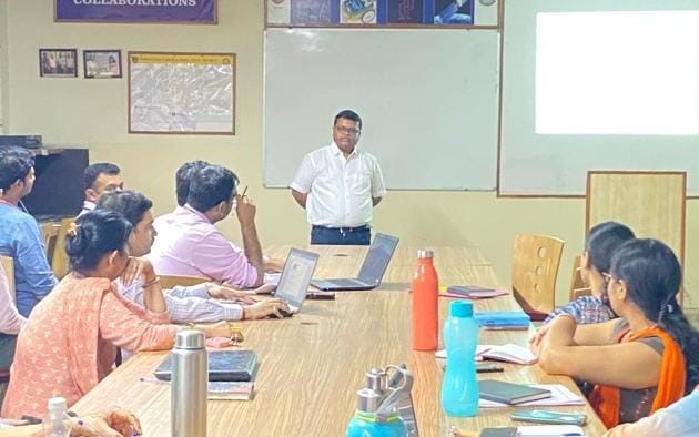 Metamaterial Antenna and MIMO cognitive radio systems