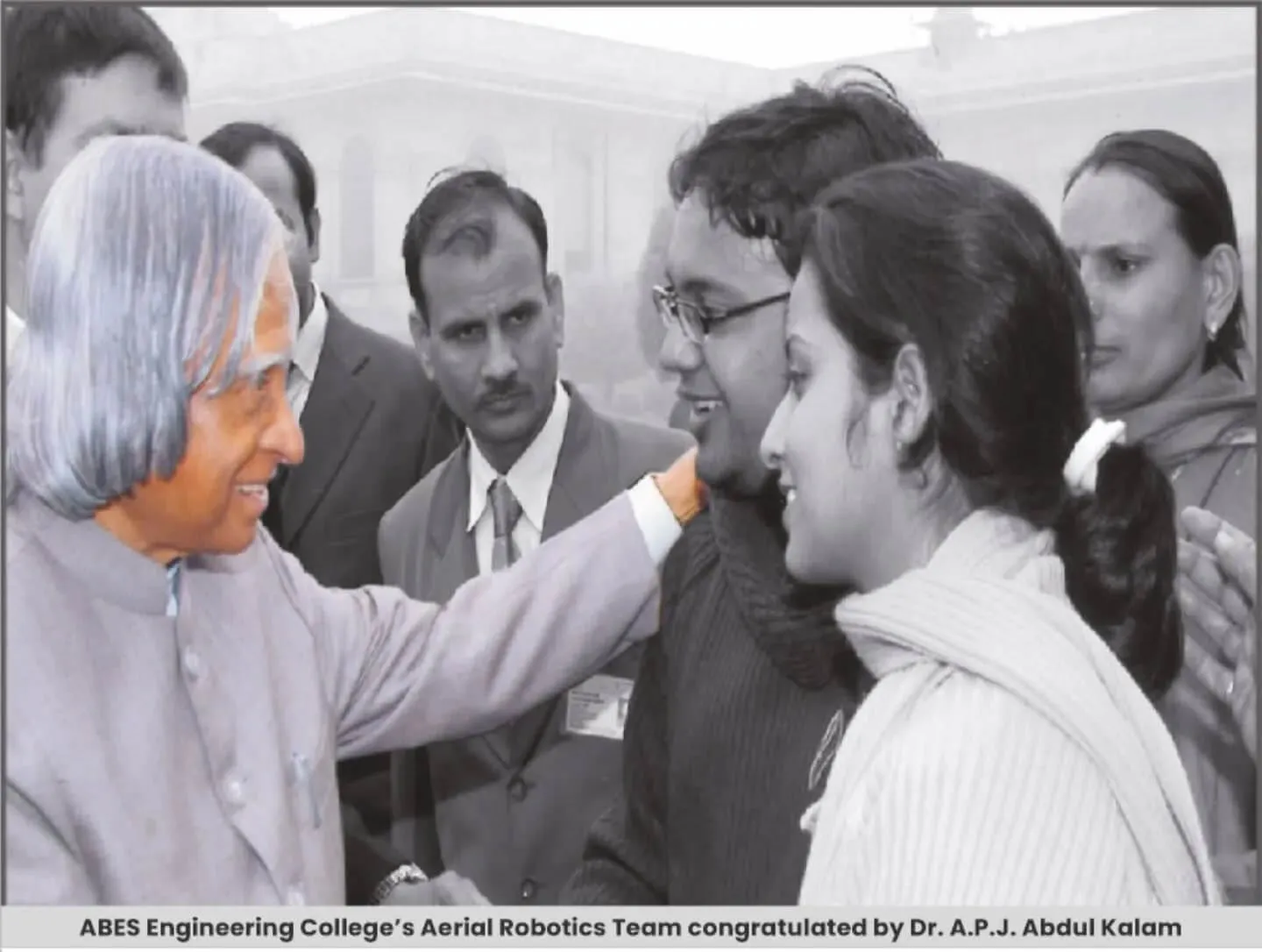 Robotics team Congratulated by Abdul Kalam